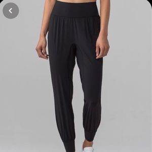 Lululemon sun setter joggers